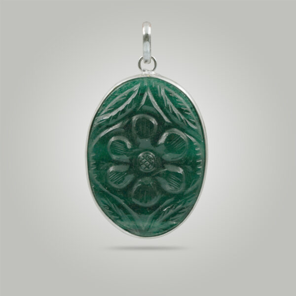 Marakata pacha pendant