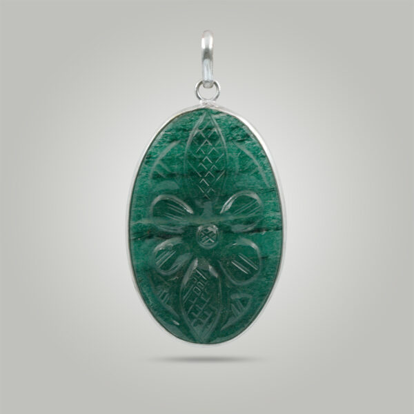 Marakata pacha pendant